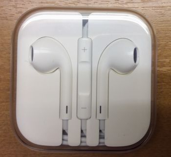 iPhone earphone01