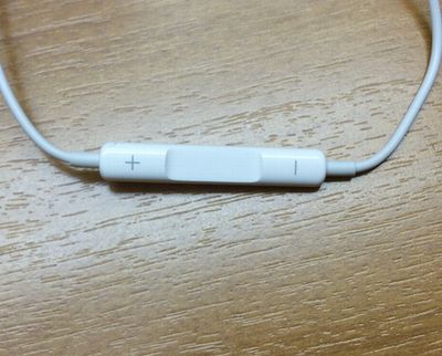 iPhone earphone023